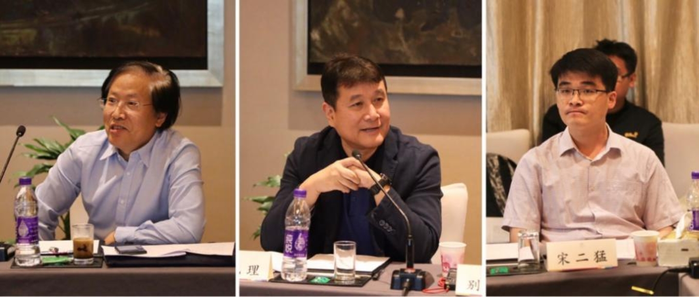 https://law.uibe.edu.cn/upload/editor/image/20190604/20190604095308_7796.jpg