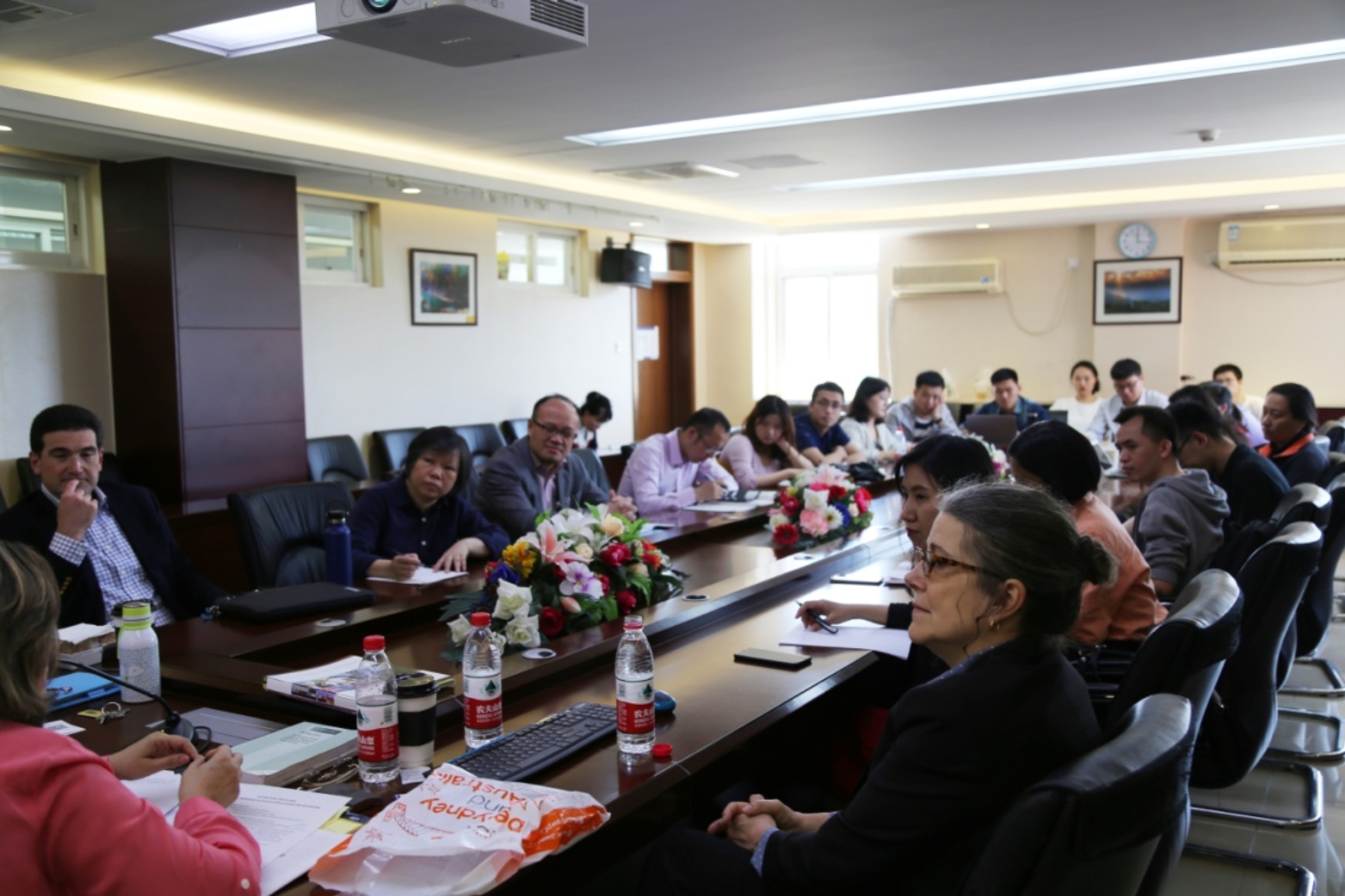https://law.uibe.edu.cn/upload/editor/image/20190508/20190508152202_7365.jpg